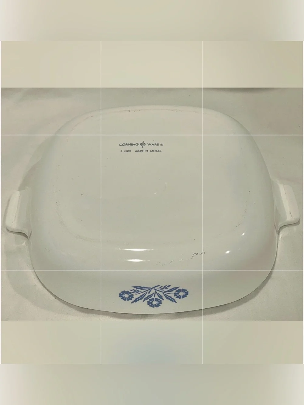 EUC CorningWare “Blue Cornflower” Classic 9” x 9” Covered Casserole Baking Dish